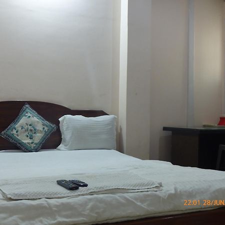 Viva Guest House Патна Экстерьер фото