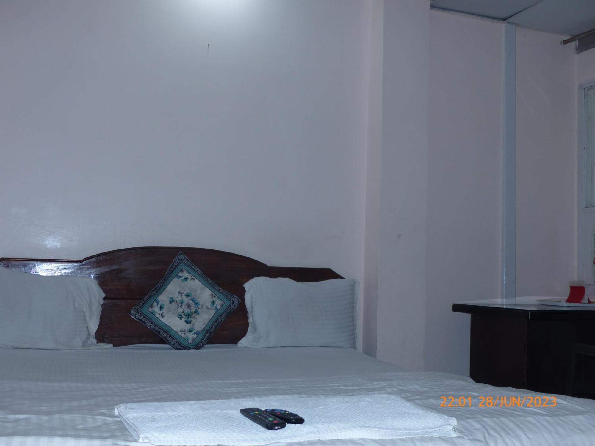 Viva Guest House Патна Экстерьер фото